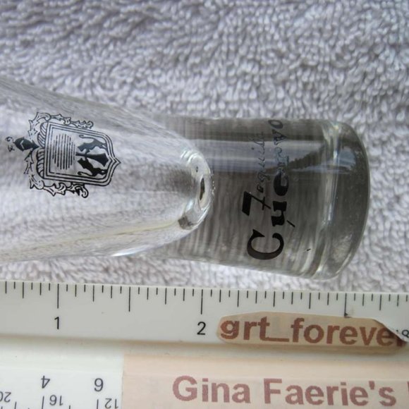 Tequila Cuervo Printed Crest Symbol Small Clear Shot Glass Jose Drink Mexico - Picture 3 of 6